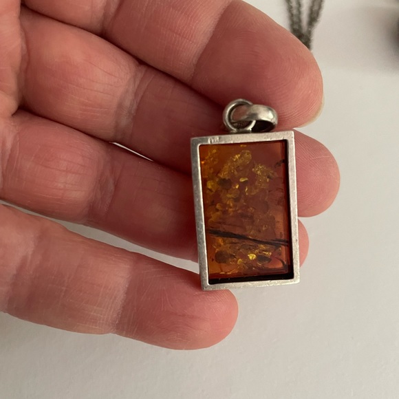 Set of two amber pendant and one chain - Picture 7 of 9